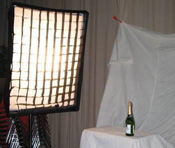 用灯光表现玻璃质感的实践技巧 飞特网 MAYA材质灯光
