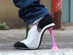 Kobi Levi诙谐高跟鞋设计欣赏