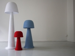 Andreas Kowalewski设计的蘑菇灯