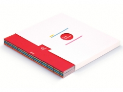 简洁漂亮的红色画册设计欣赏