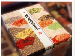 漂亮的日式食品包装设计